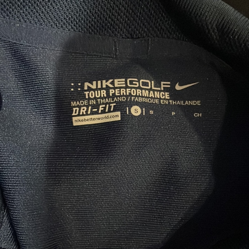 Golf wardrobe - Picture 5 of 6
